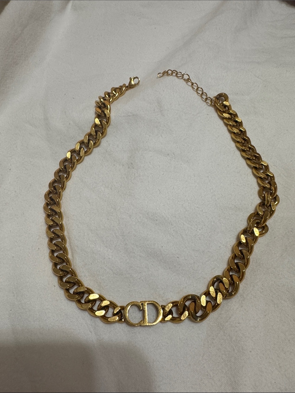 Gold Chunky Chain Necklace with 'CD' LogoNo authentic but very well made - Picture 2 of 3